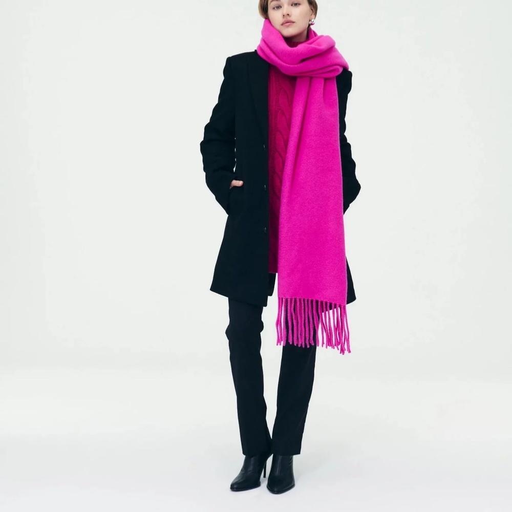 Zara Fuchsia Wool Fringed Scarf